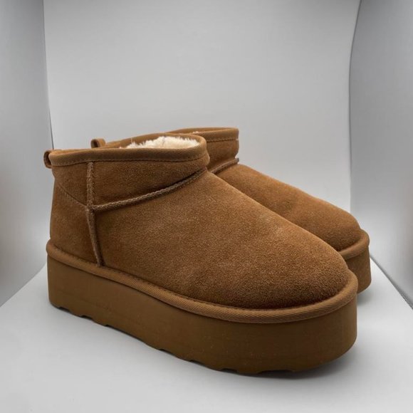 CUSHIONAIRE Women's COZY Genuine Suede pull on platform boot CHESTNUT 8 - Picture 1 of 6